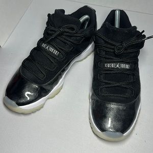 Jordan 11 Retro Low Barons Men's - 528895-010 - US